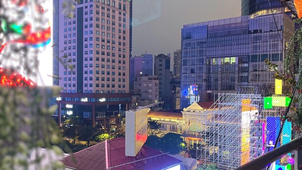 Unclassified image, 1 of 14, button - Cozy 1BR with balcony and Nguyen Hue Walking Street view (Thành phố Hồ Chí Minh)