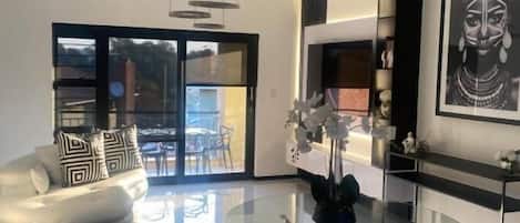 Apartment, 2 Bedrooms, Smoking, Private Pool | Living room