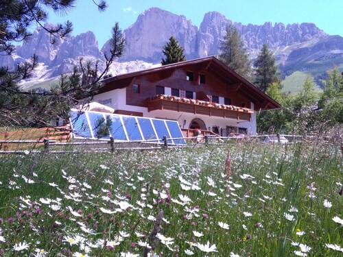 Inmitten der Berge Rosengarten und Latemar, Klettersteige, Moutainbiken,