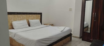 Hotel O Sector 12 Ghaziabad