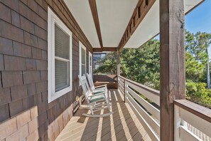 Terrace/patio - Kookoolamonga! : Private Heated Pool | Hot Tub | Rec Room (Nags Head)