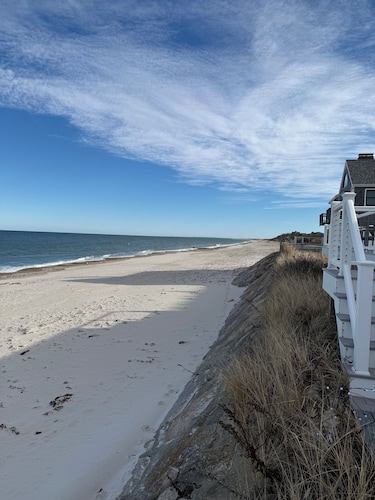 Beachside Haven - walk to private beach