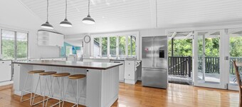 Relaxing Retreat With Outdoor Space in Fairfield