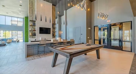 Game room. Resort-Style suite near Universal