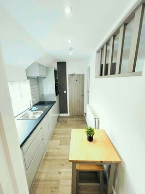 Private kitchen - Studio 4@Bransford Rd (Worcester)