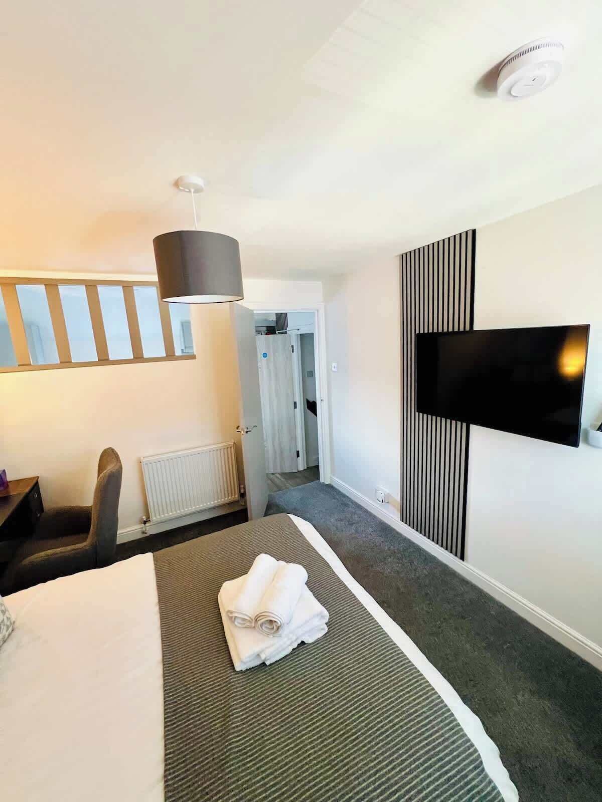 1 bedroom, iron/ironing board, WiFi, bed sheets