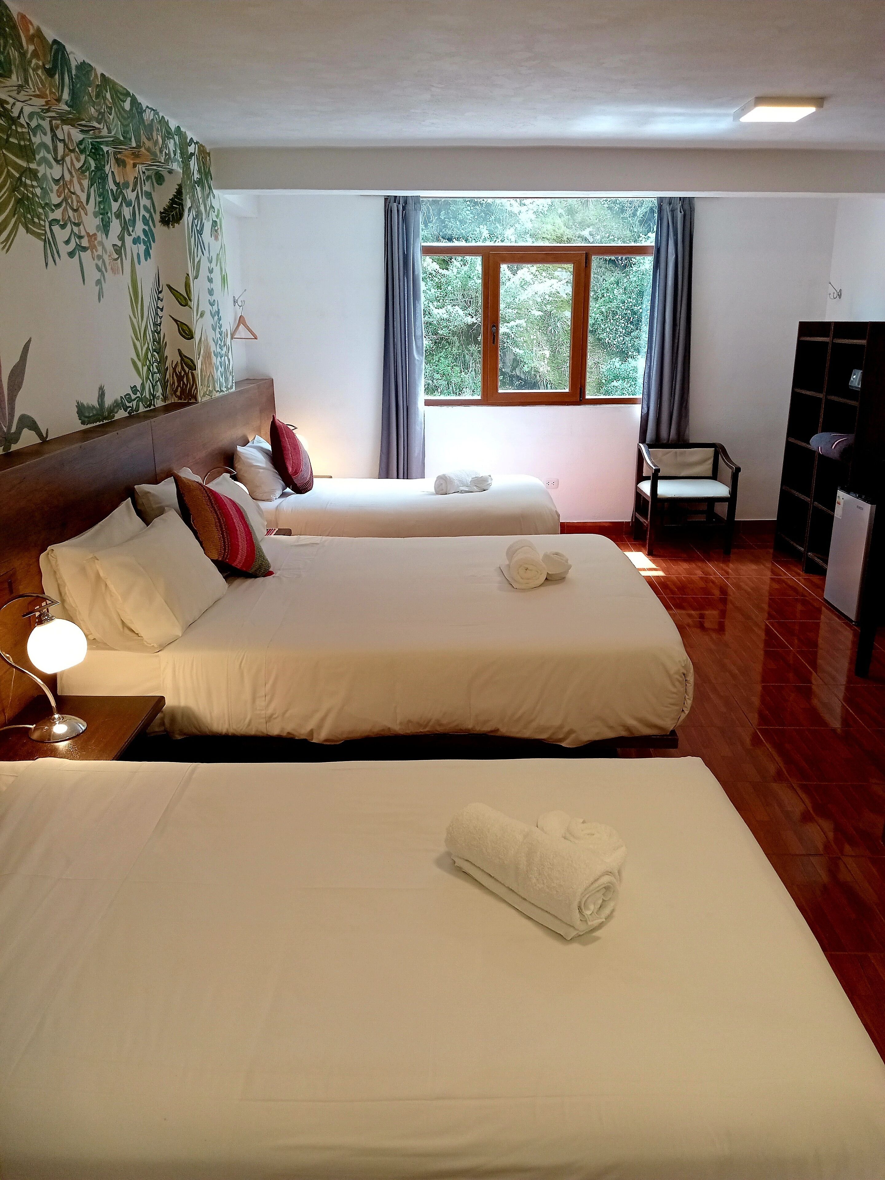 Family Room, Mountain View | In-room safe, soundproofing, free WiFi