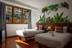 ตู้นิรภัยในห้องพัก, ห้องเก็บเสียง, Wi-Fi ฟรี