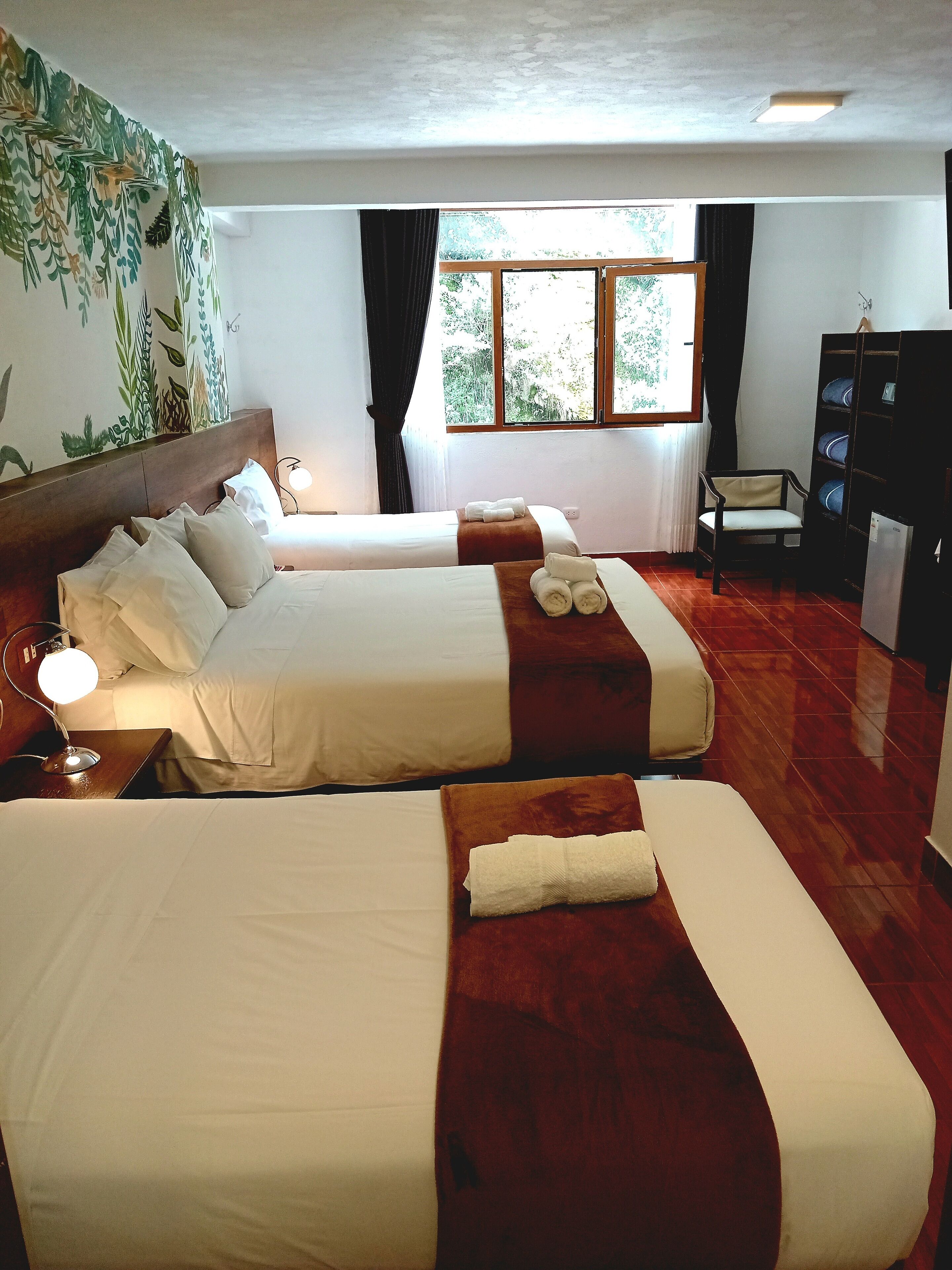 In-room safe, soundproofing, free WiFi