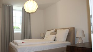 1 bedroom, iron/ironing board, WiFi (free), bed sheets - Comfortable living in the center - elevator and barrier-free (Detmold)