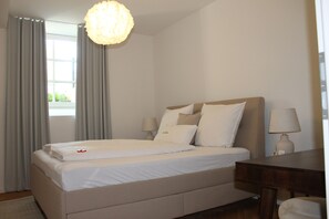 1 bedroom, iron/ironing board, free WiFi, bed sheets - Comfortable living in the center - elevator and barrier-free (Detmold)