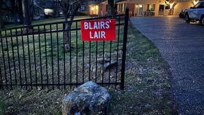 A gated area with a sign reading "BLAIRS' LAIR." - Executive King Bungalow on Mount Sequoyah (Fayetteville)