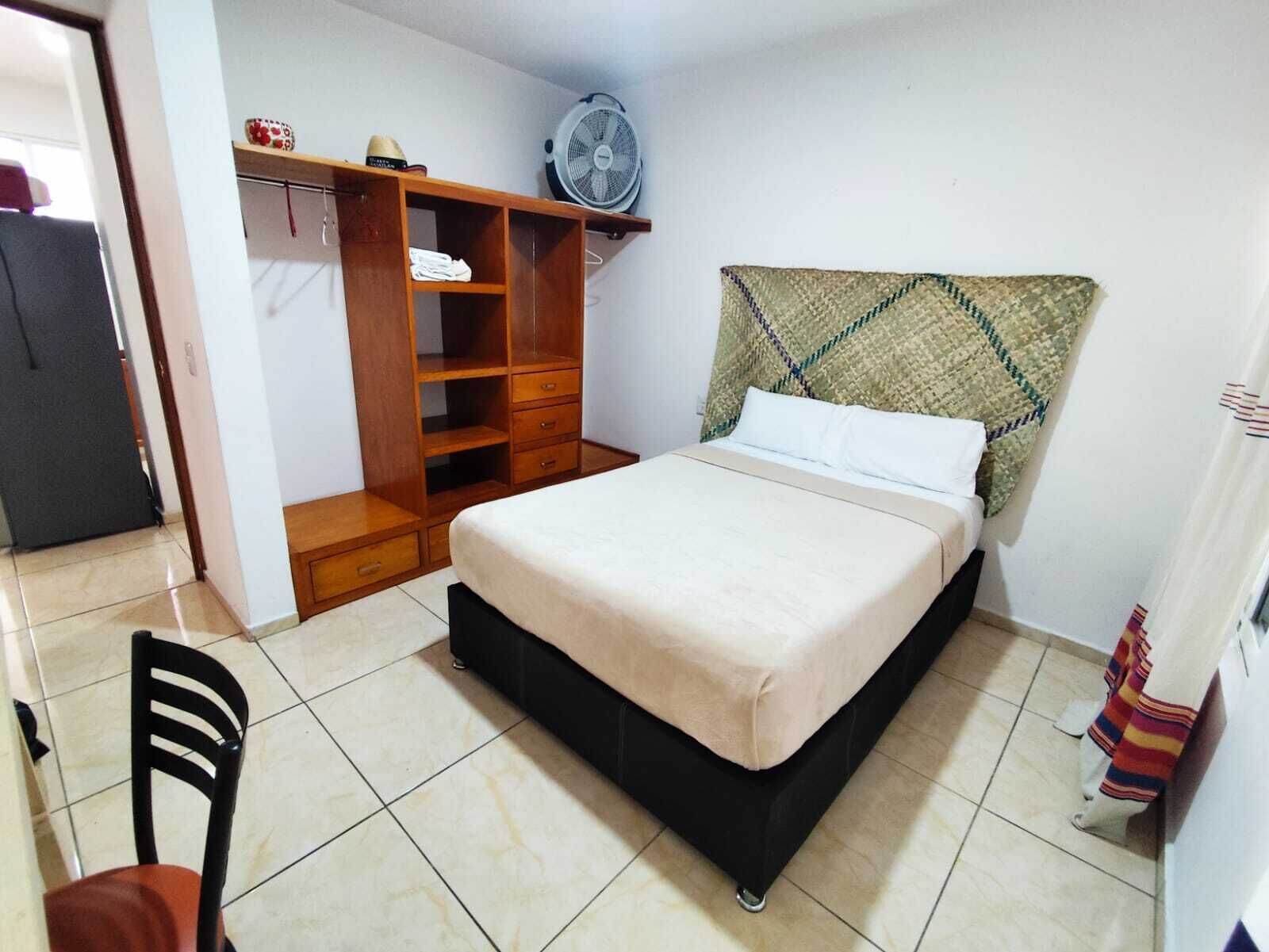 2 bedrooms, iron/ironing board, Internet, bed sheets