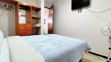 2 bedrooms, iron/ironing board, WiFi (free), bed sheets