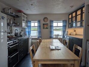 Microwave, oven, stovetop, dishwasher - Take a break beside the beach (Sandend)