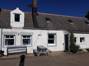 Terrace/patio - Take a break beside the beach (Sandend)