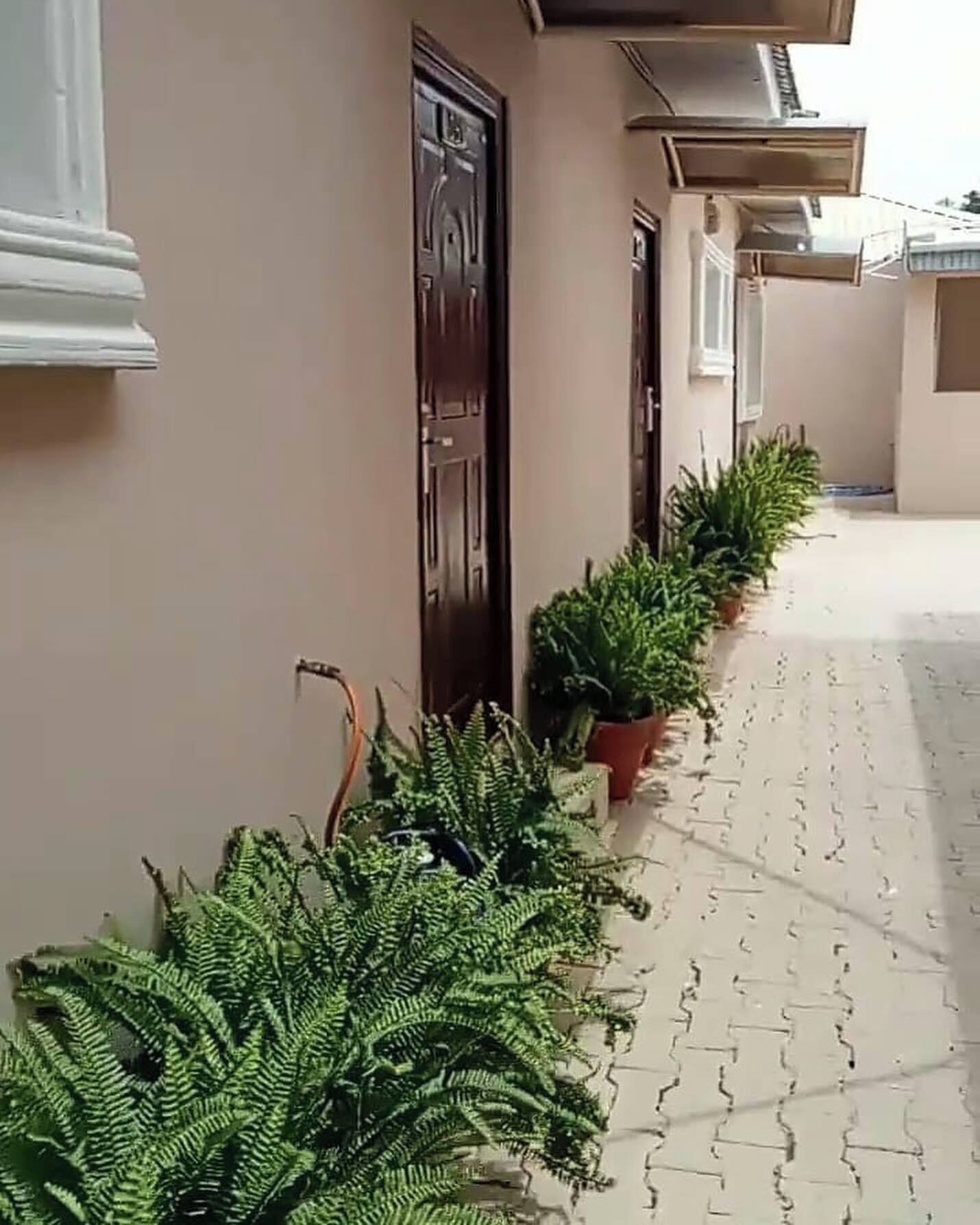 المنشأة من الخارج