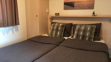 Chalet | 2 bedrooms, individually furnished