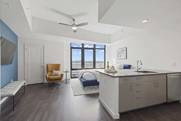 مكواة/لوح كي وواي فاي مجانًا