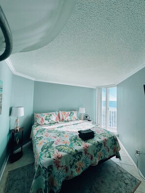 3 bedrooms, travel cot, free WiFi, bed sheets - *New listing* Welcome to SeaEsta, 3bedroom condo at St Regis in North Topsail (North Topsail Beach)