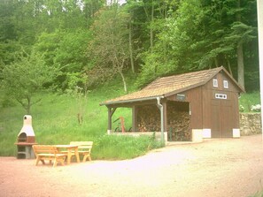 تناول الطعام بالخارج