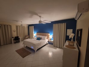 1 habitación, tabla de planchar con plancha, wifi y ropa de cama