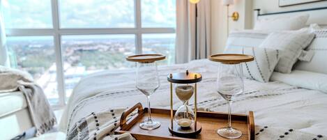 1 habitación, tabla de planchar con plancha, wifi gratis y ropa de cama