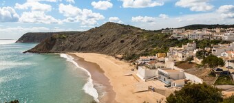 The perfect hideaway in the heart of Algave - sea, sun and tranquillity!