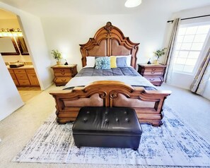 4 bedrooms, desk, iron/ironing board, free WiFi - Spacious 5BR. Sleeps 16+  Retreat By Yellowstone (Blackfoot)