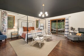 4 chambres, fer et planche à repasser, Wi-Fi gratuit, draps fournis