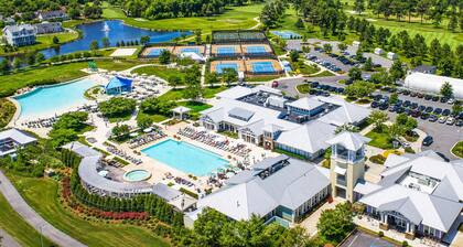 Peninsula Retreat | Golf, Pools & Beach Access