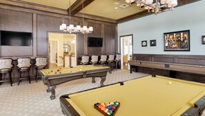 Spielezimmer