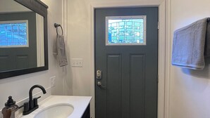 Bathroom - Salmon Spot (Seward)