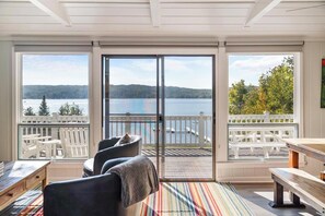 Living area - Charming bungalow on Walloon Lake. Close to Petoskey, ski areas, hiking & biking (Petoskey)
