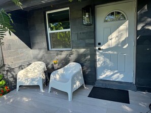 Exterior detail - Newly renovated top to bottom Beautiful 2-bedroom house (Pompano Beach)
