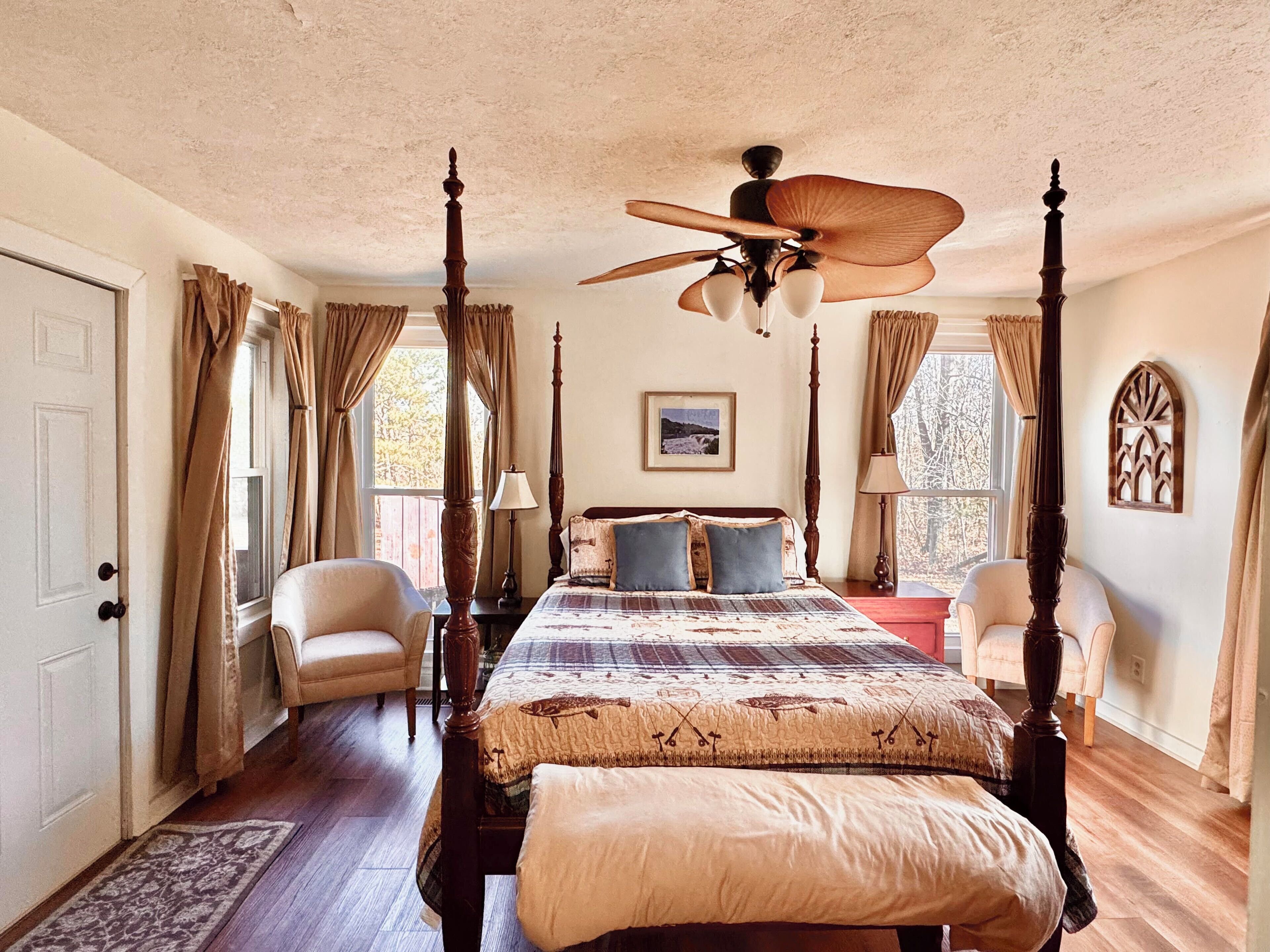 3 bedrooms, free WiFi, bed sheets, wheelchair access