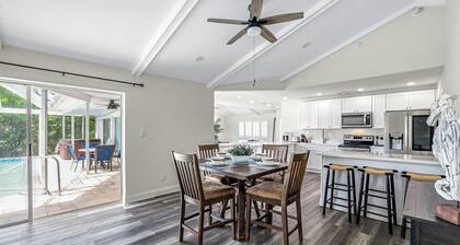 Charming 3-bedroom waterfront house in Naples/Marco Island