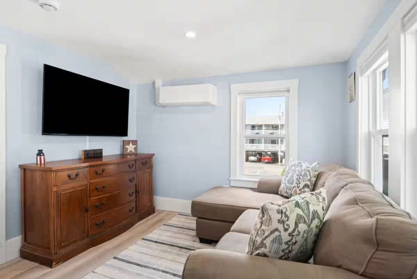 Steps From The Beach | Newly Renovated - Old Orchard Beach