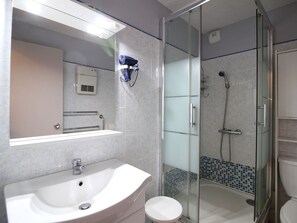 Bathroom - Lovely F2 bis apartment with balcony and parking, Mont-Dore (Mont-Dore)