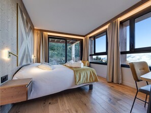 4 bedrooms, free WiFi, bed sheets - Spacious Duplex with Spa, 4 Bedrooms, Arc 1800 (Les Arcs 1800)