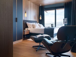 6 bedrooms, free WiFi, bed sheets