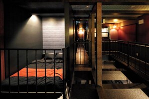 7 Schlafzimmer, Schreibtisch, Bügeleisen/Bügelbrett, kostenloses WLAN