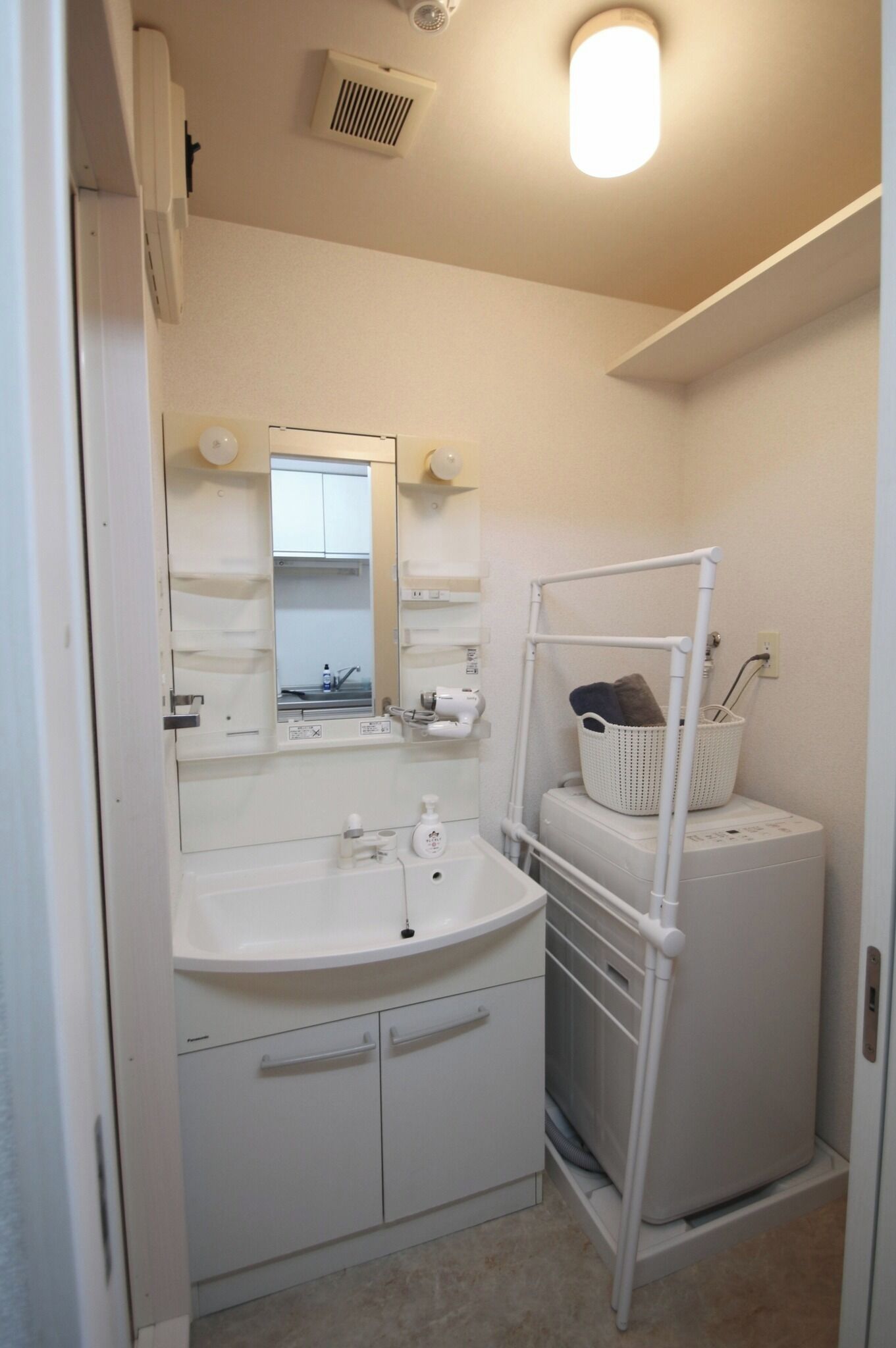 ヘアドライヤー、タオル