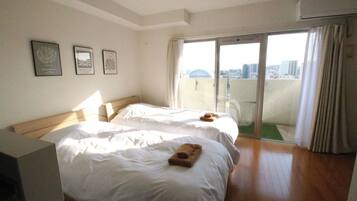 Free WiFi, bed sheets