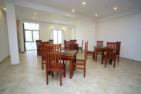 Room - Reluxmee Hotel Anuradapura (Anuradhapura)