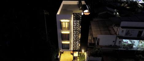 Bagian depan properti