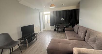 Croydon Uni London House