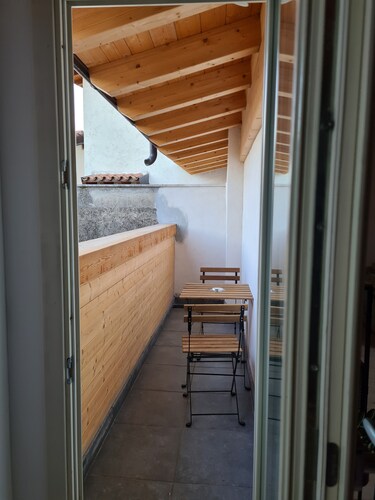 Cozy apartments centrally located and within walking distance of the lake.