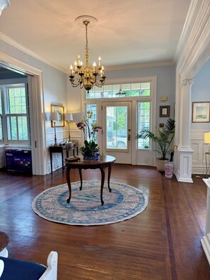 Interior - Golf Week Retreat - Historic Summerville Home w/ Pool, Spa + Entertaining Spaces (Augusta)