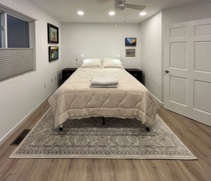 2 chambres, bureau, fer et planche à repasser, Wi-Fi gratuit